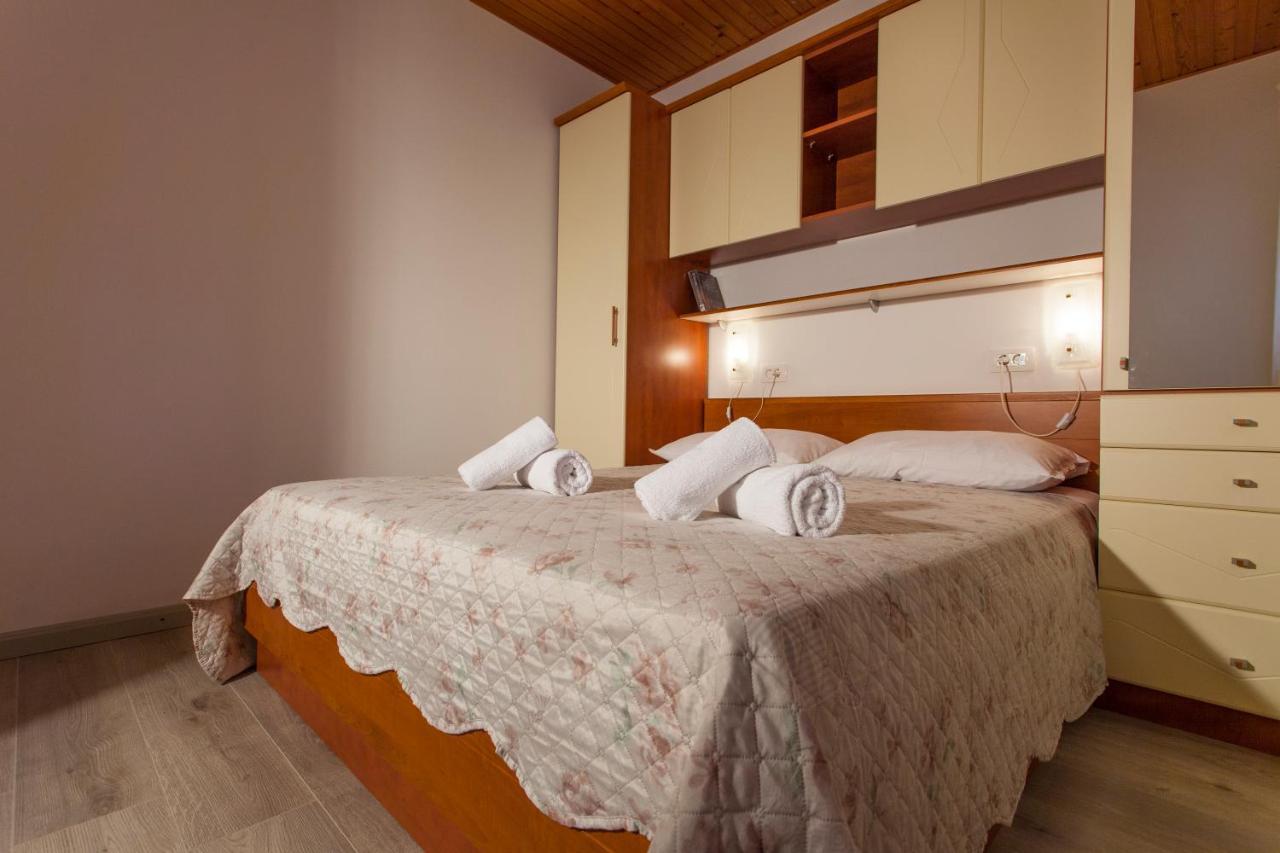 Apartman Budimir 크레스 외부 사진